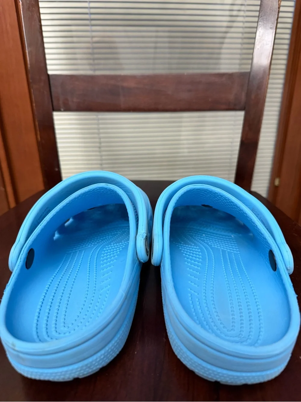 Crocs Classic Clogs with Gamer Charms junior 5 kids